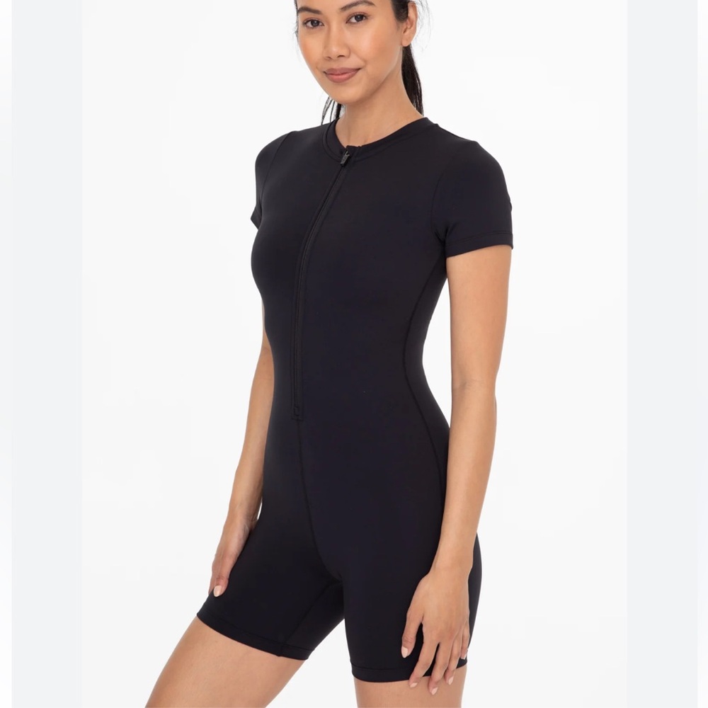 Mono B Black Zipper Front Romper. Size L NWT